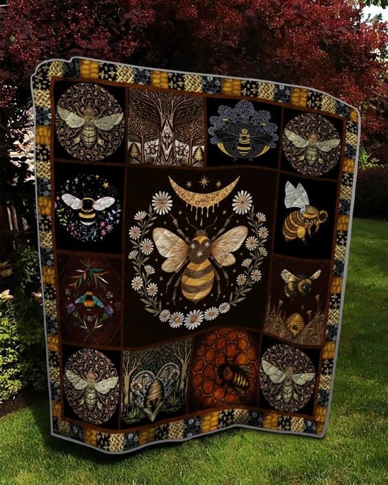 Aesthetic Pattern Bee Quilted Blanket printed blanket