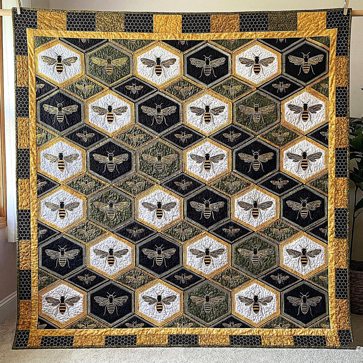 Bee Quilted Blanket printed blanket
